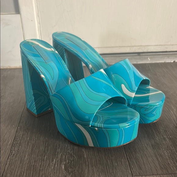 Larroude Shoes - Larroude Dolly Mule